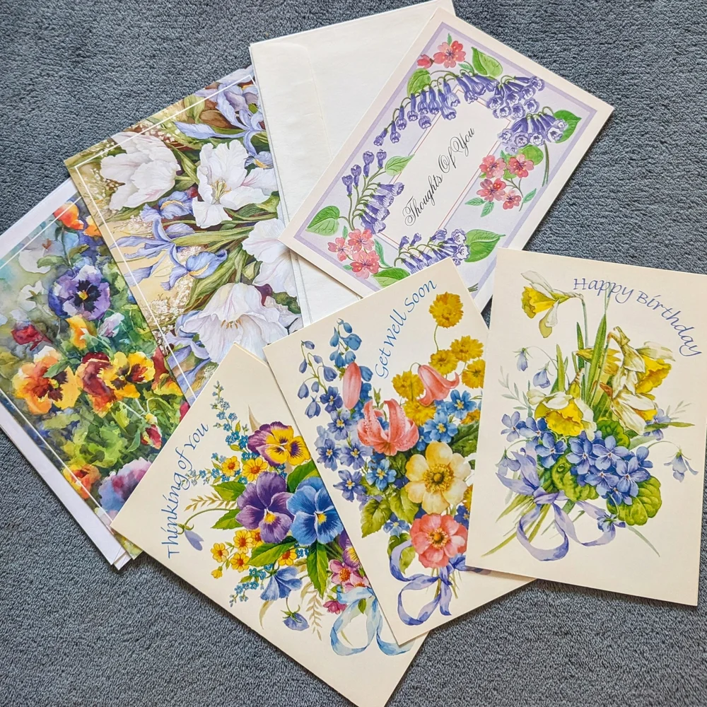 Box of 28 Assorted Greeting Cards & Envelopes